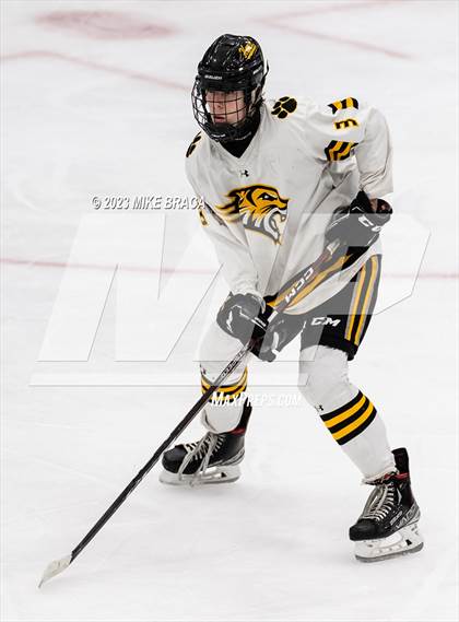 Thumbnail 2 in Daniel Hand vs Rogers/Middletown/Tiverton (Crusader Christmas Classic) photogallery.