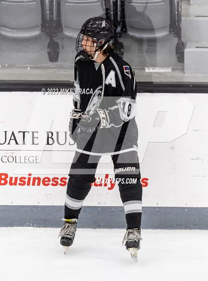 Thumbnail 1 in Daniel Hand vs Rogers/Middletown/Tiverton (Crusader Christmas Classic) photogallery.