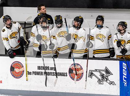 Thumbnail 3 in Daniel Hand vs Rogers/Middletown/Tiverton (Crusader Christmas Classic) photogallery.