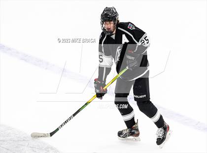 Thumbnail 3 in Daniel Hand vs Rogers/Middletown/Tiverton (Crusader Christmas Classic) photogallery.