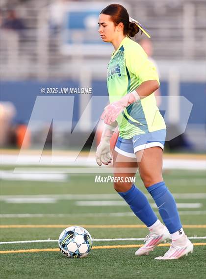 Thumbnail 1 in Menlo-Atherton @ Newark Memorial photogallery.