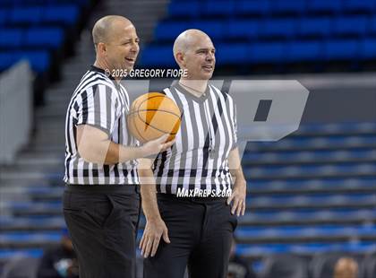 Thumbnail 2 in Orange Lutheran vs. St. Francis photogallery.