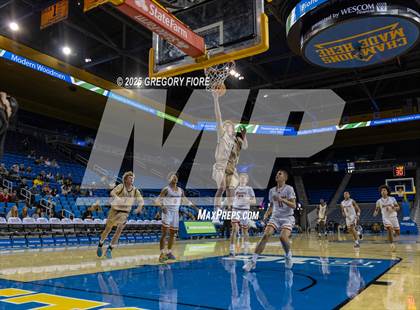 Thumbnail 1 in Orange Lutheran vs. St. Francis photogallery.