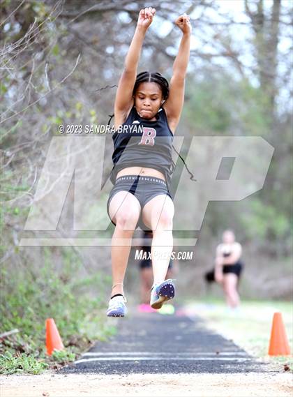 Thumbnail 3 in East Mecklenburg Meet photogallery.