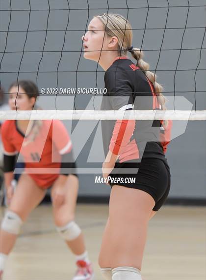 Thumbnail 3 in Mica Mountain vs Williams Field (Epic Tourneys Volleyball Invite) photogallery.