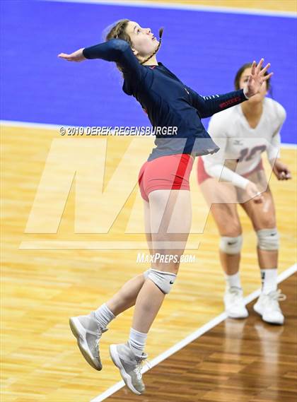 Thumbnail 1 in Chaparral vs Legend (CHSAA 5A Semifinal) photogallery.