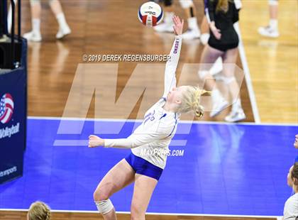 Thumbnail 3 in Chaparral vs Legend (CHSAA 5A Semifinal) photogallery.
