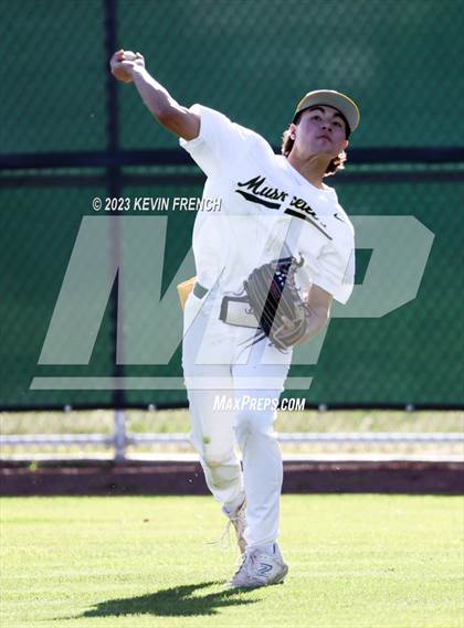 Thumbnail 1 in Moorpark vs. Palisade (Coach Bob National Invitational) photogallery.