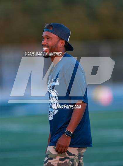 Thumbnail 3 in JV: Camarillo vs Thousand Oaks photogallery.