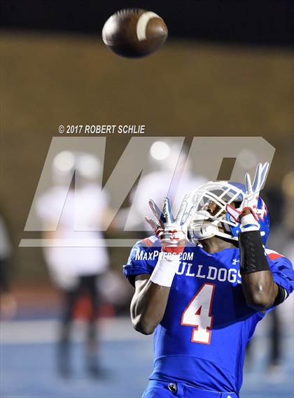 Thumbnail 1 in Del Oro @ Folsom photogallery.
