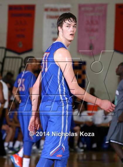 Thumbnail 2 in Overland vs. Bishop Gorman (Tarkanian Classic) photogallery.