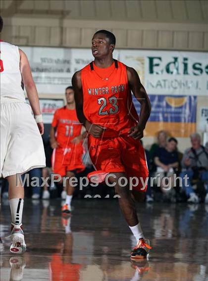Thumbnail 2 in Winter Park vs. Mater Dei (City of Palms Classic) photogallery.