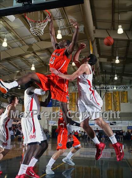 Thumbnail 2 in Winter Park vs. Mater Dei (City of Palms Classic) photogallery.