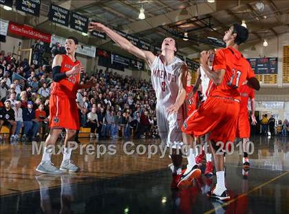 Thumbnail 1 in Winter Park vs. Mater Dei (City of Palms Classic) photogallery.