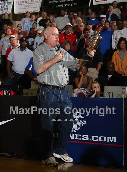 Thumbnail 1 in Winter Park vs. Mater Dei (City of Palms Classic) photogallery.