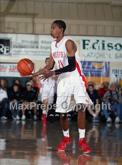 Thumbnail 3 in Winter Park vs. Mater Dei (City of Palms Classic) photogallery.