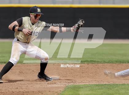 Thumbnail 2 in Monarch vs Pendleton (Coach Bob Invitational) photogallery.