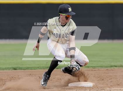Thumbnail 2 in Monarch vs Pendleton (Coach Bob Invitational) photogallery.