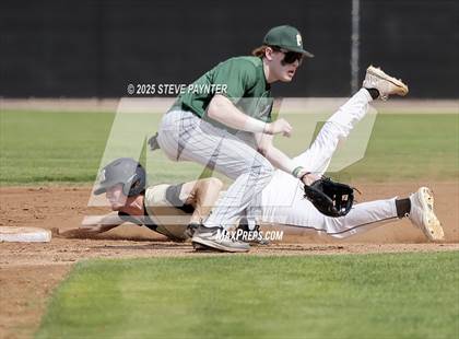 Thumbnail 2 in Monarch vs Pendleton (Coach Bob Invitational) photogallery.