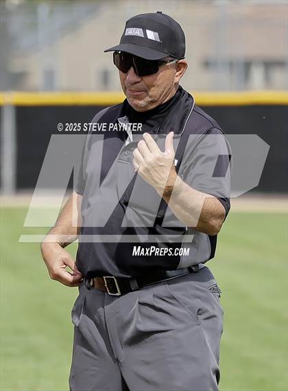 Thumbnail 3 in Monarch vs Pendleton (Coach Bob Invitational) photogallery.