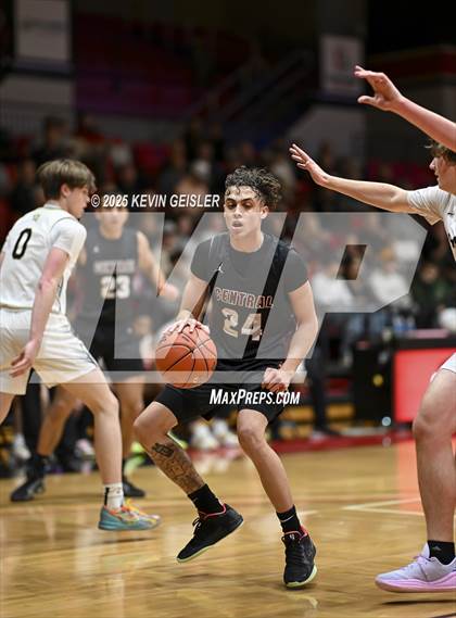Thumbnail 3 in Franklin vs. Westosha Central photogallery.