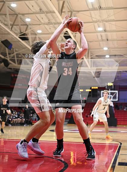 Thumbnail 1 in Franklin vs. Westosha Central photogallery.