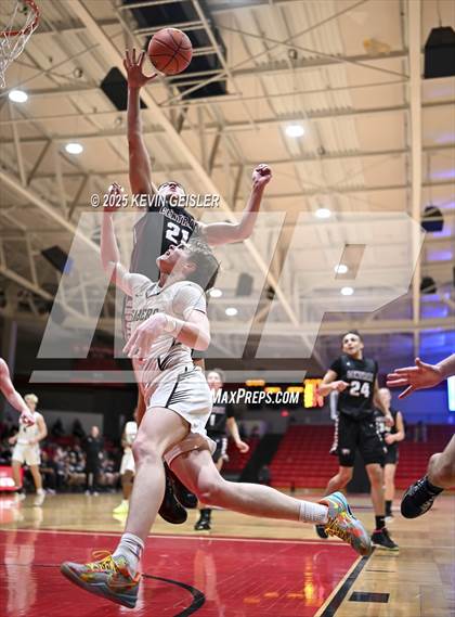 Thumbnail 1 in Franklin vs. Westosha Central photogallery.
