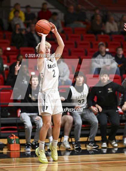 Thumbnail 1 in Franklin vs. Westosha Central photogallery.
