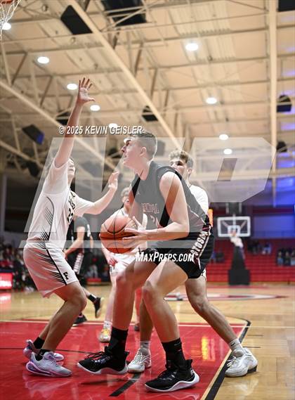 Thumbnail 2 in Franklin vs. Westosha Central photogallery.