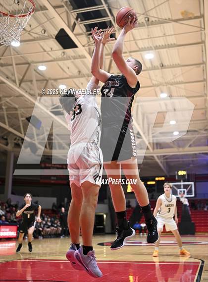Thumbnail 1 in Franklin vs. Westosha Central photogallery.