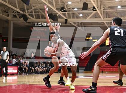 Thumbnail 2 in Franklin vs. Westosha Central photogallery.