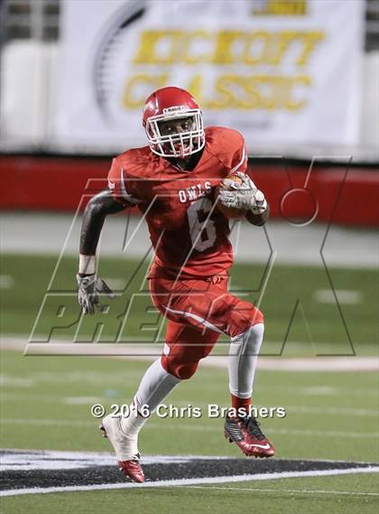 Thumbnail 3 in Baptist Prep vs. McGehee (Kickoff Classic) photogallery.