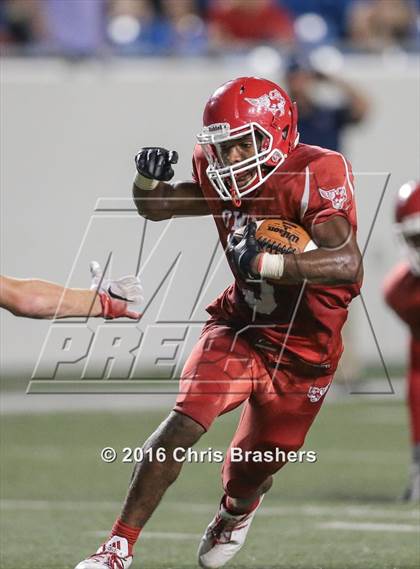Thumbnail 1 in Baptist Prep vs. McGehee (Kickoff Classic) photogallery.