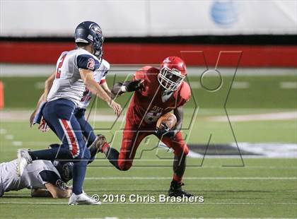 Thumbnail 3 in Baptist Prep vs. McGehee (Kickoff Classic) photogallery.