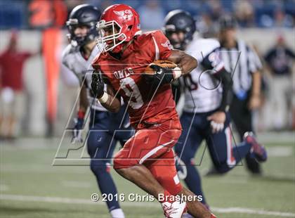 Thumbnail 2 in Baptist Prep vs. McGehee (Kickoff Classic) photogallery.