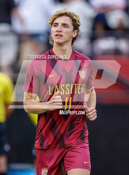 Thumbnail 3 in St. Pius X Catholic vs. Lassiter (GHSA 6A Quarterfinal) photogallery.