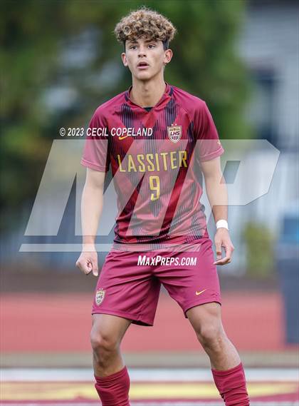 Thumbnail 3 in St. Pius X Catholic vs. Lassiter (GHSA 6A Quarterfinal) photogallery.