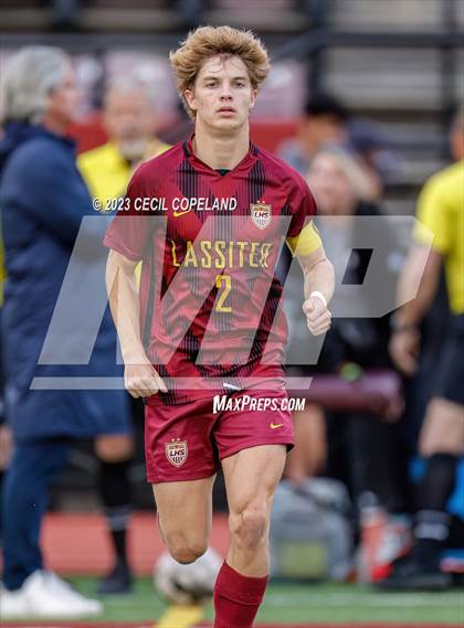 Thumbnail 2 in St. Pius X Catholic vs. Lassiter (GHSA 6A Quarterfinal) photogallery.