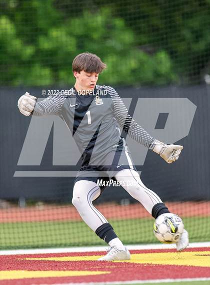 Thumbnail 2 in St. Pius X Catholic vs. Lassiter (GHSA 6A Quarterfinal) photogallery.