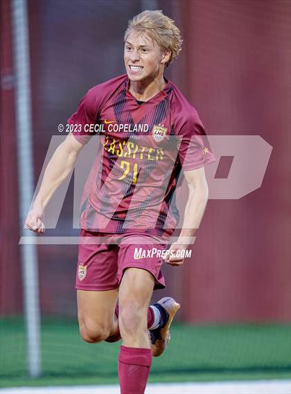 Thumbnail 3 in St. Pius X Catholic vs. Lassiter (GHSA 6A Quarterfinal) photogallery.
