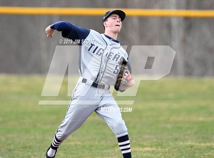 Thumbnail 1 in Tuckahoe @ Putnam Valley photogallery.
