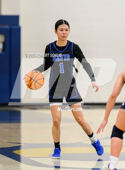 Thumbnail 2 in Oak Ridge vs. Davis Sr. (CIF SJS D1 Quarterfinal) photogallery.