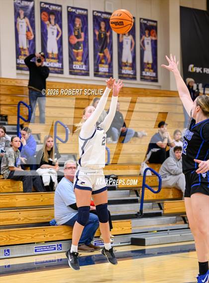 Thumbnail 3 in Oak Ridge vs. Davis Sr. (CIF SJS D1 Quarterfinal) photogallery.