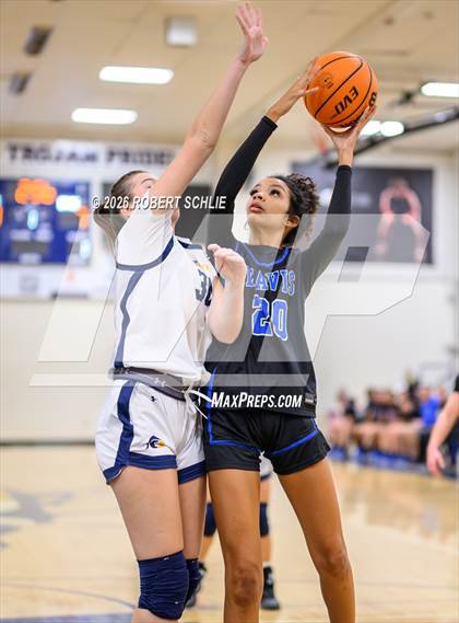 Thumbnail 3 in Oak Ridge vs. Davis Sr. (CIF SJS D1 Quarterfinal) photogallery.