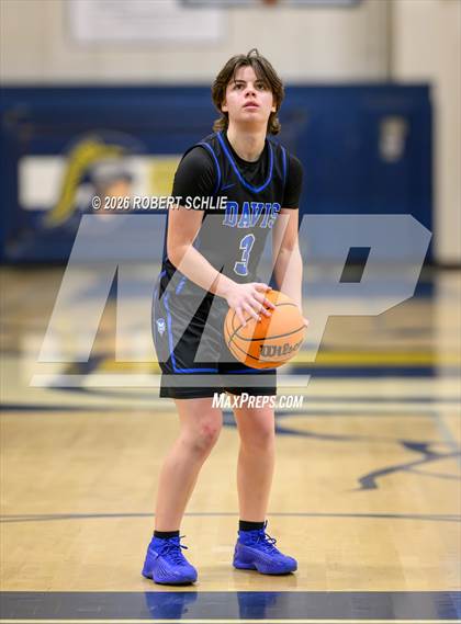 Thumbnail 1 in Oak Ridge vs. Davis Sr. (CIF SJS D1 Quarterfinal) photogallery.