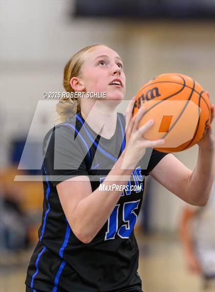 Thumbnail 1 in Oak Ridge vs. Davis Sr. (CIF SJS D1 Quarterfinal) photogallery.