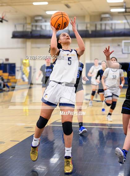 Thumbnail 3 in Oak Ridge vs. Davis Sr. (CIF SJS D1 Quarterfinal) photogallery.