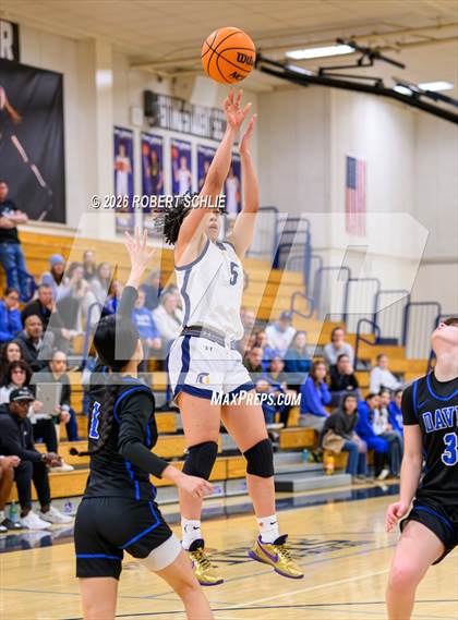 Thumbnail 2 in Oak Ridge vs. Davis Sr. (CIF SJS D1 Quarterfinal) photogallery.