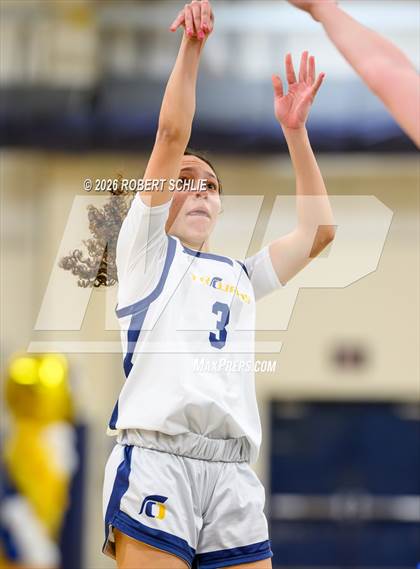 Thumbnail 1 in Oak Ridge vs. Davis Sr. (CIF SJS D1 Quarterfinal) photogallery.