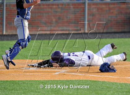 Thumbnail 3 in Edgewood vs Gunter (UIL 3A Region 2 Semifinal) photogallery.